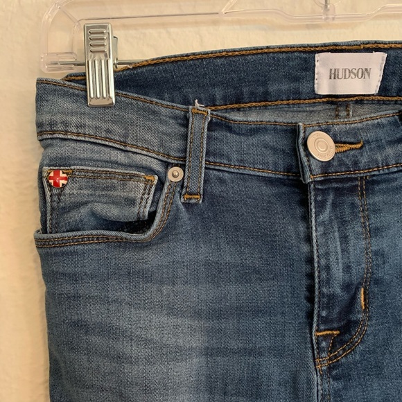 Hudson Krista Super Skinny Crop Jeans - Picture 6 of 12